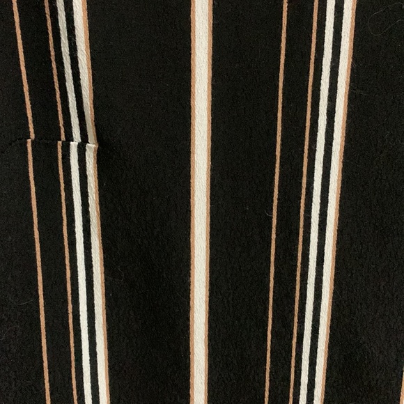 Size small dynamite blouse - Picture 3 of 4